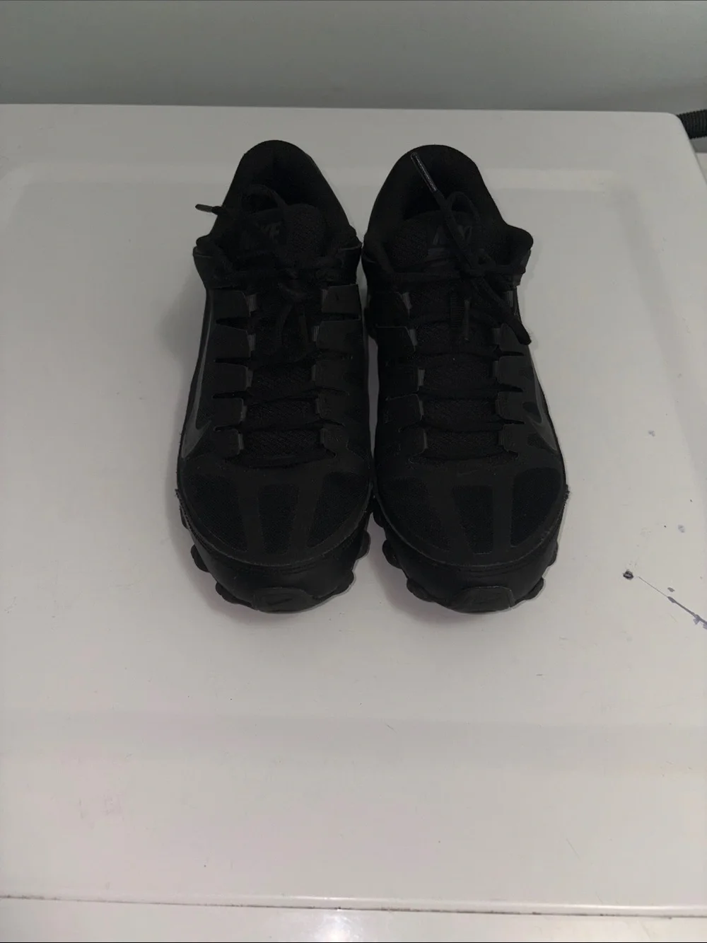 Nike Men's Black Low-Top Athletic Sneakers